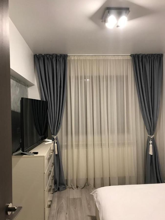 Elegant & Silver Luxury Apartament Крайова Экстерьер фото
