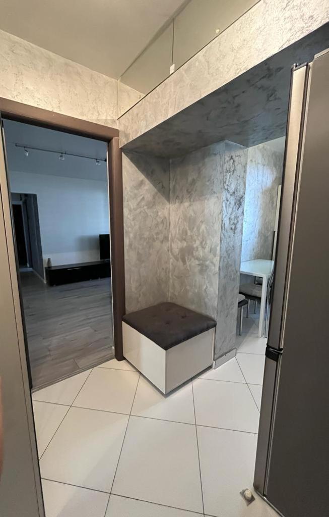 Elegant & Silver Luxury Apartament Крайова Экстерьер фото